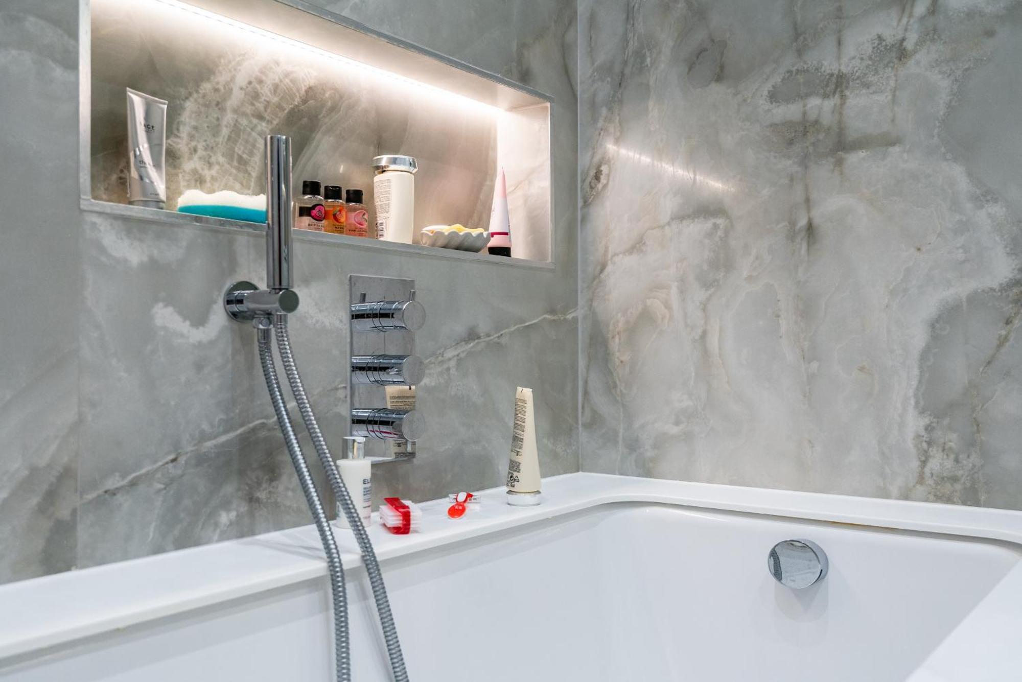 Spacious Belsize Park With Private Garden Appartamento