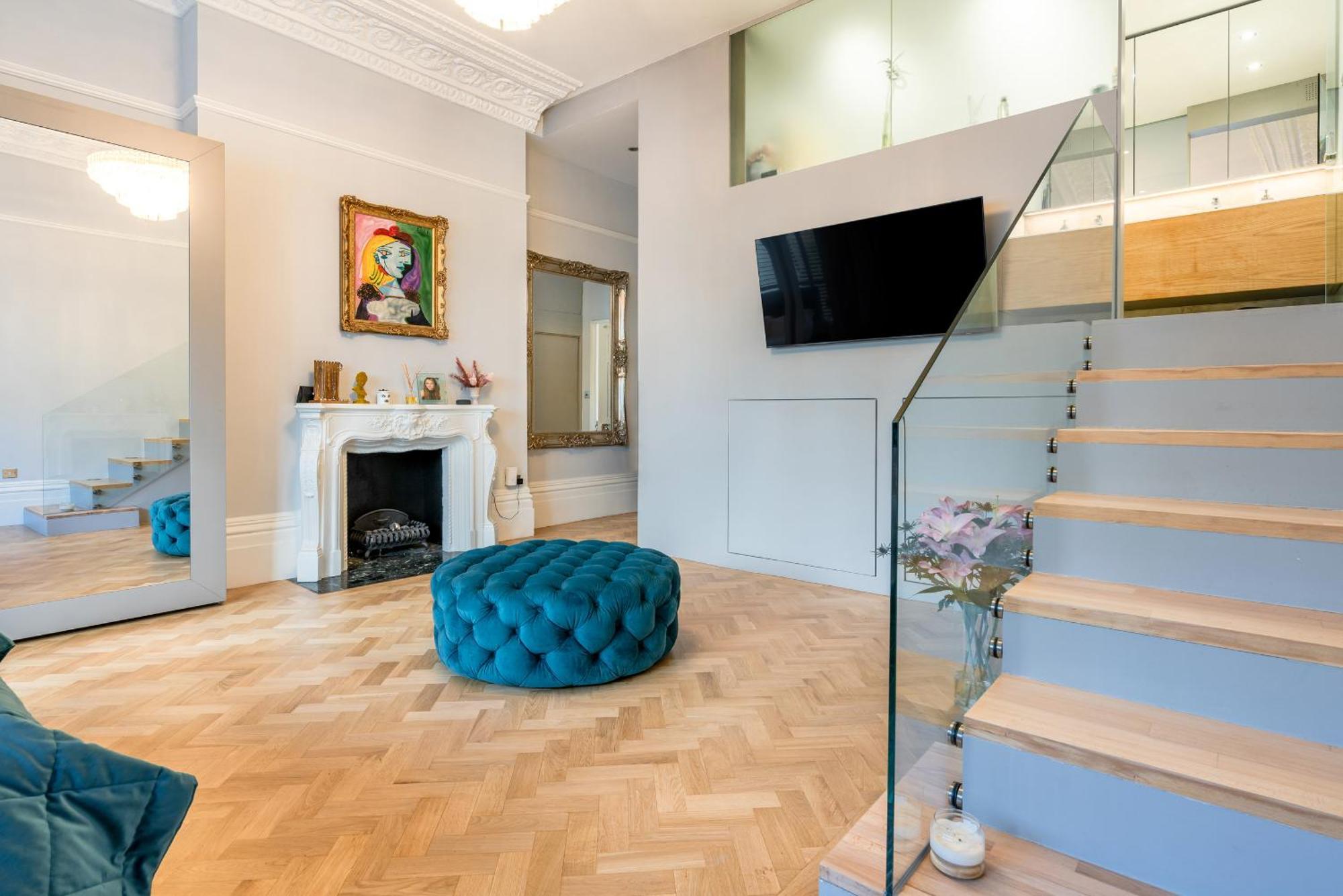 Spacious Belsize Park With Private Garden